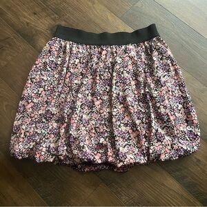 Maurices Floral Bubble Hem Mini Skirt Size M Elastic Waist